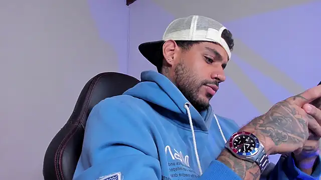 LuigiVitale 1 online show from 11.26.25