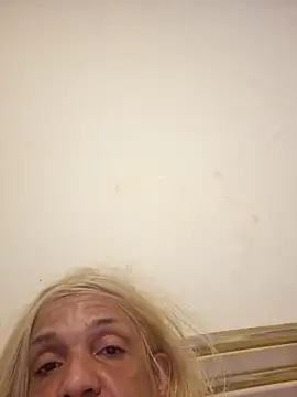 debora3 online show from 02.20.26