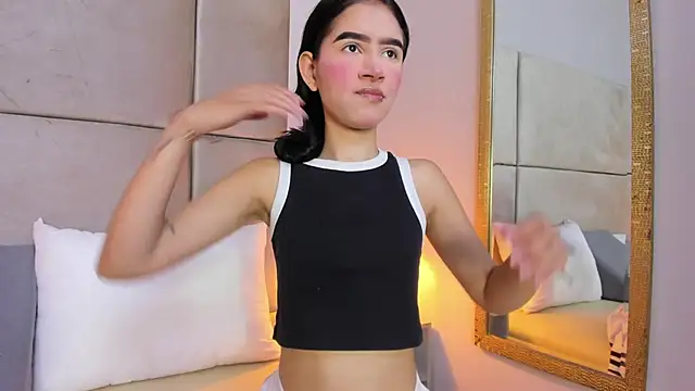 Snapshot of angelaG1 chatting on 11.26.25 angelaG1 online show from 11.26.25