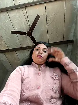 Snapshot of Jankisinghji chatting on 11.14.25 Jankisinghji online show from 11.14.25