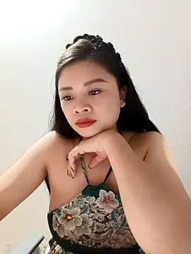 Snapshot of sara-xx chatting on 03.19.26 sara-xx online show from 03.19.26