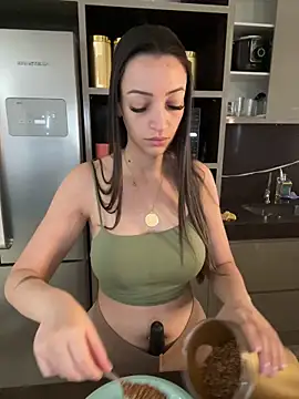 BelleRune online show from 02.08.25