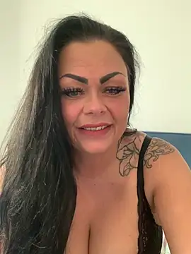 Snapshot of Phillipa_valentina chatting on 06.14.26 Phillipa valentina online show from 06.14.26