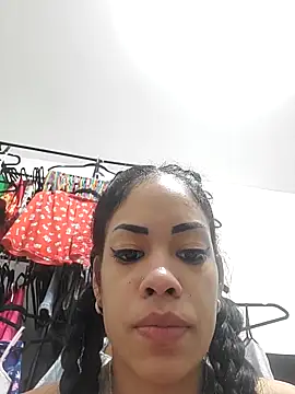 Snapshot of thaliacangri@xh chatting on 11.15.25 thaliacangrixh online show from 11.15.25