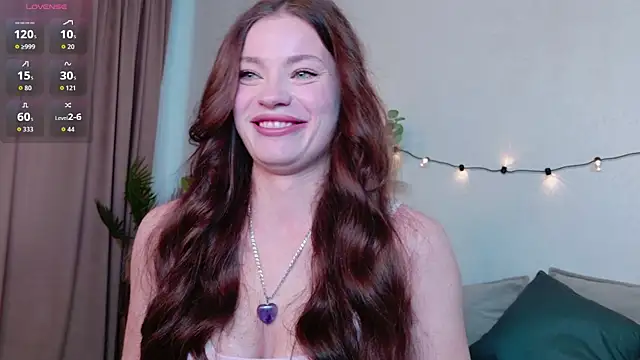 Taylla Nouell online show from 11.19.25