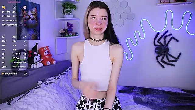 Snapshot of Emmie_shy chatting on 02.01.26 Emmie shy online show from 02.01.26