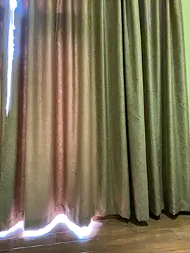 Snapshot of pitty_mymi chatting on 06.22.26 pitty mymi online show from 06.22.26