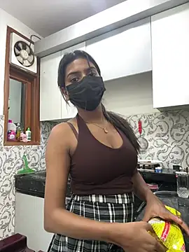 Snapshot of sexyayeshadesi chatting on 06.04.26 sexyayeshadesi online show from 06.04.26