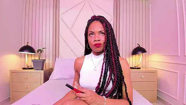 Snapshot of LailaDavidson chatting on 01.06.26 LailaDavidson online show from 01.06.26