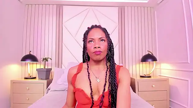 Snapshot of LailaDavidson chatting on 01.14.26 LailaDavidson online show from 01.14.26