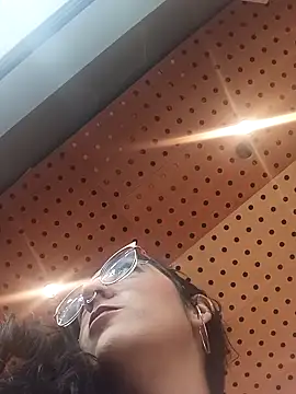 Melinerd online show from 04.08.26