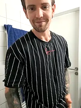 Snapshot of Mystery_Mark chatting on 02.20.26 Mystery Mark online show from 02.20.26