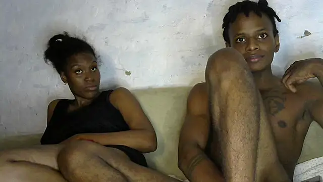 Snapshot of Mari_clau_hot chatting on 11.15.25 Mari clau hot online show from 11.15.25