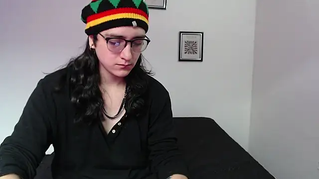 Snapshot of Amoneth_Xx chatting on 02.13.26 Amoneth Xx online show from 02.13.26