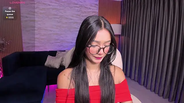 kylie collins online show from 04.11.26