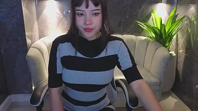 Snapshot of Emily_Tx_ chatting on 12.03.25 Emily Tx online show from 12.03.25