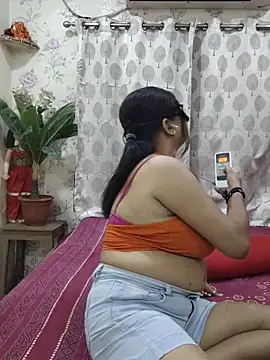Snapshot of Cute-richa1 chatting on 05.22.26 Cute-richa1 online show from 05.22.26