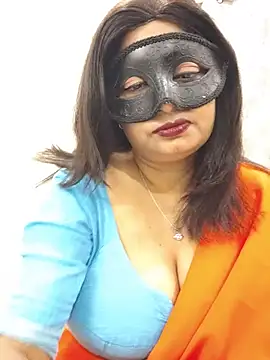 Snapshot of Cute-richa1 chatting on 05.31.26 Cute-richa1 online show from 05.31.26