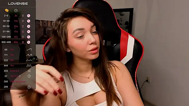 Emilia mala online show from 11.29.25