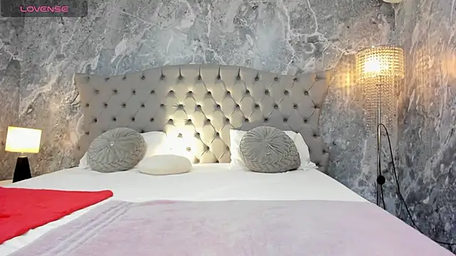 Snapshot of Ada_Turner chatting on 11.23.25 Ada Turner online show from 11.23.25