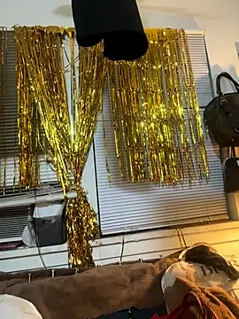 Snapshot of Motherbigbus chatting on 01.08.26 Motherbigbus online show from 01.08.26