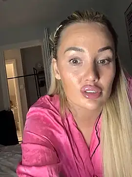 xoxohan11 online show from 03.25.26