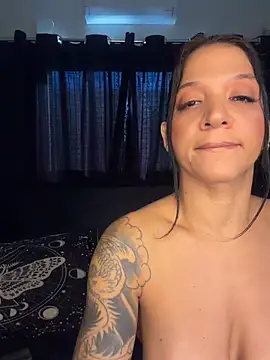 Snapshot of biadominatrix chatting on 06.02.26 biadominatrix online show from 06.02.26