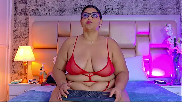 SelennaCooper online show from 04.15.26