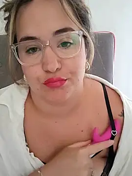 Snapshot of iviiiiiiiiiii chatting on 12.02.25 iviiiiiiiiiii online show from 12.02.25