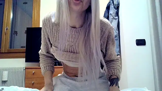 feliciafelon online show from 03.04.26