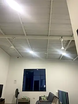 Boyfriend-Hot online show from 11.26.25