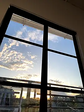 Boyfriend-Hot online show from 11.26.25