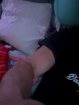 Snapshot of DevilDick05 chatting on 11.21.25 DevilDick05 online show from 11.21.25