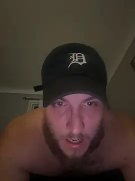 Snapshot of DevilDick05 chatting on 12.15.25 DevilDick05 online show from 12.15.25