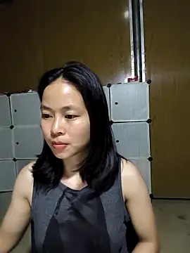 Snapshot of Cat-meow chatting on 04.25.26 Cat-meow online show from 04.25.26