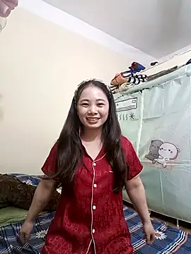 Snapshot of Moon-night222 chatting on 12.04.25 Moon-night222 online show from 12.04.25