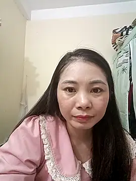 Snapshot of Moon-night222 chatting on 12.14.25 Moon-night222 online show from 12.14.25