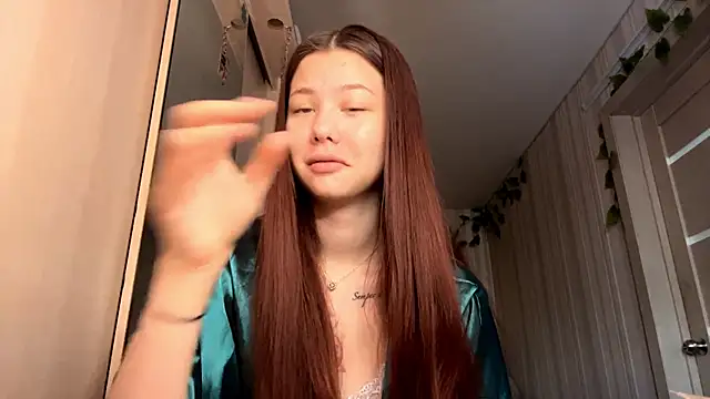 Snapshot of CutieSlim chatting on 01.07.26 CutieSlim online show from 01.07.26