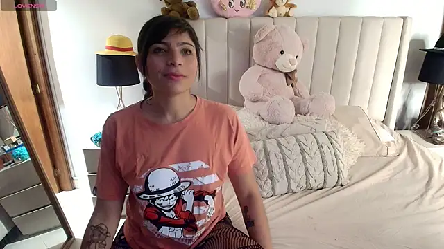 Emyii  online show from 04.12.26