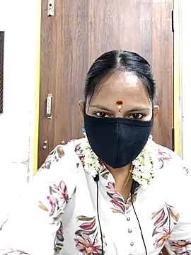 Queen-Neha online show from 04.23.26