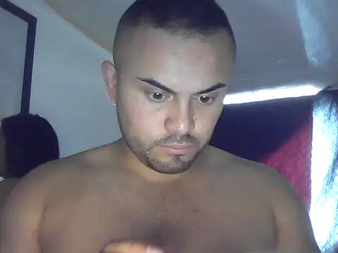 Snapshot of yakiiii2121 chatting on 11.16.25 yakiiii2121 online show from 11.16.25