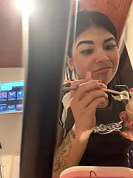 Snapshot of Dannii- chatting on 02.01.26 Dannii- online show from 02.01.26