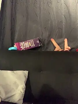 Snapshot of Dannii- chatting on 02.19.26 Dannii- online show from 02.19.26