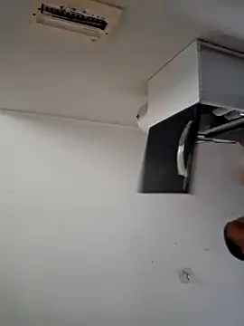 Snapshot of CLARO123F chatting on 12.18.25 CLARO123F online show from 12.18.25