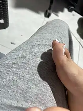 VioleeSaenz online show from 11.23.25