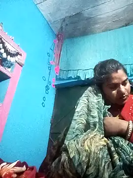 Snapshot of Seema_dube chatting on 11.18.25 Seema dube online show from 11.18.25