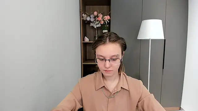 DelphaBoven online show from 11.19.25