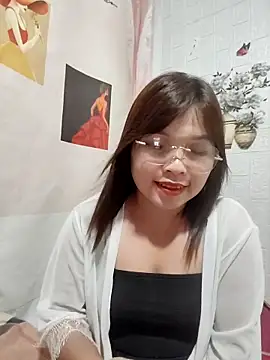 Snapshot of Cover-baa chatting on 05.02.26 Cover-baa online show from 05.02.26