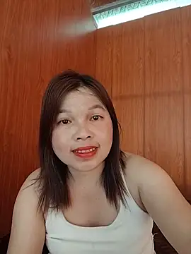 Snapshot of Cover-baa chatting on 05.23.26 Cover-baa online show from 05.23.26