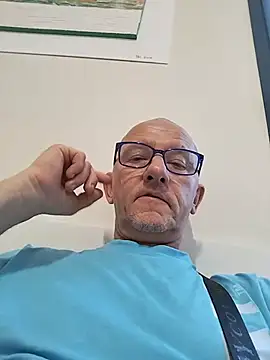 Robyxblu1 online show from 06.23.26